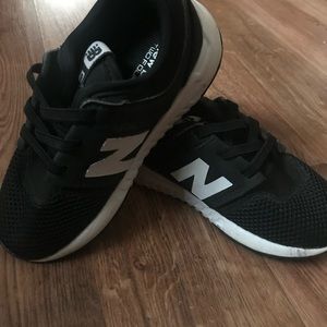 8 Wide New Balance Sneakers